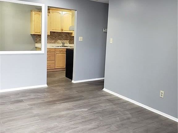 3rd image of 9700 Cove Dr Unit G2