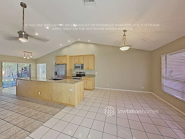 17745 Woodview Ter — Photo 7