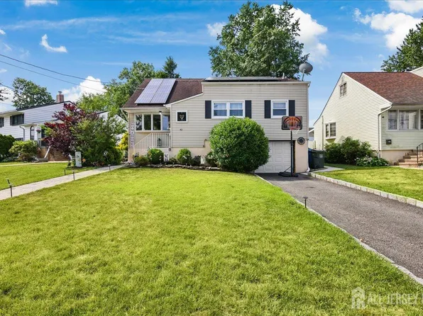 42 Mildred Ln, Fords, NJ 08863