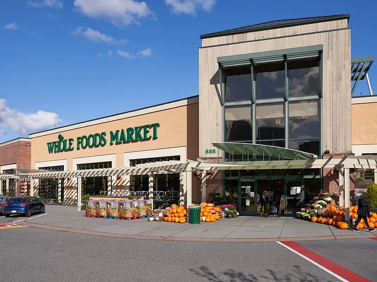 Conveniently close to your favorite groceries stores.