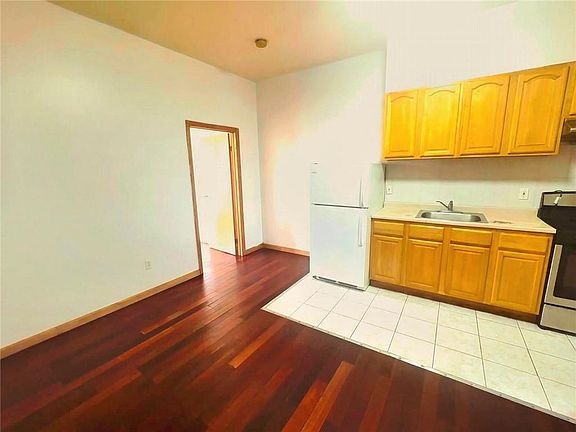 2nd image of 623 52nd St