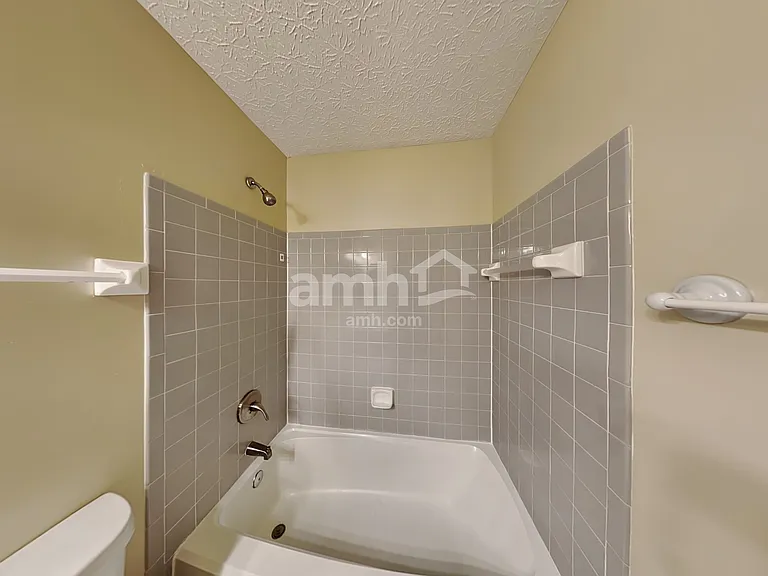 12098 Mallard Pond Dr — Photo 14