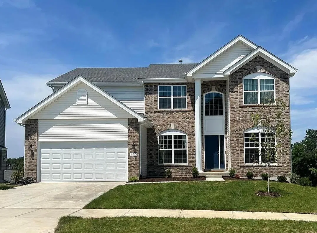 4 bed, 2784 sqft, $3,500 — Photo 1