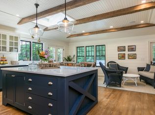 2 Lindenwood Rd, Cape Elizabeth, ME 04107