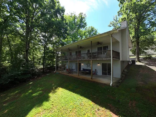 97 Windjammer Dr, Hiawassee, GA 30546