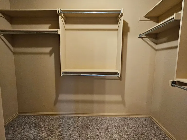 221 Dollina Ct — Photo 12