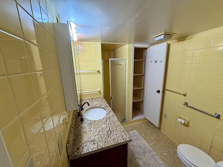 915 Perry Hwy — Photo 43