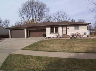 1405 S Clover Ave, Sioux Falls, SD 57110