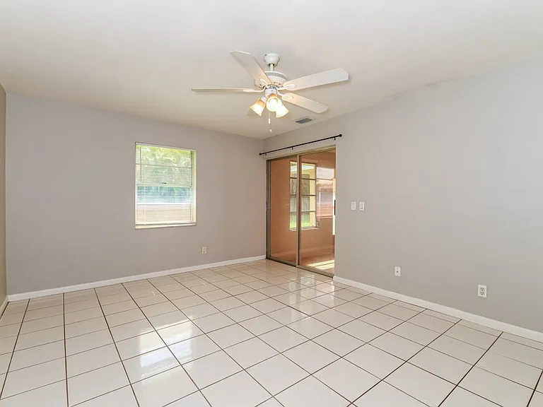 3105 SE 8th Ave — Photo 9