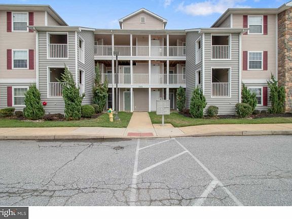 2nd image of 1810 Congressional Village Dr Unit 1202