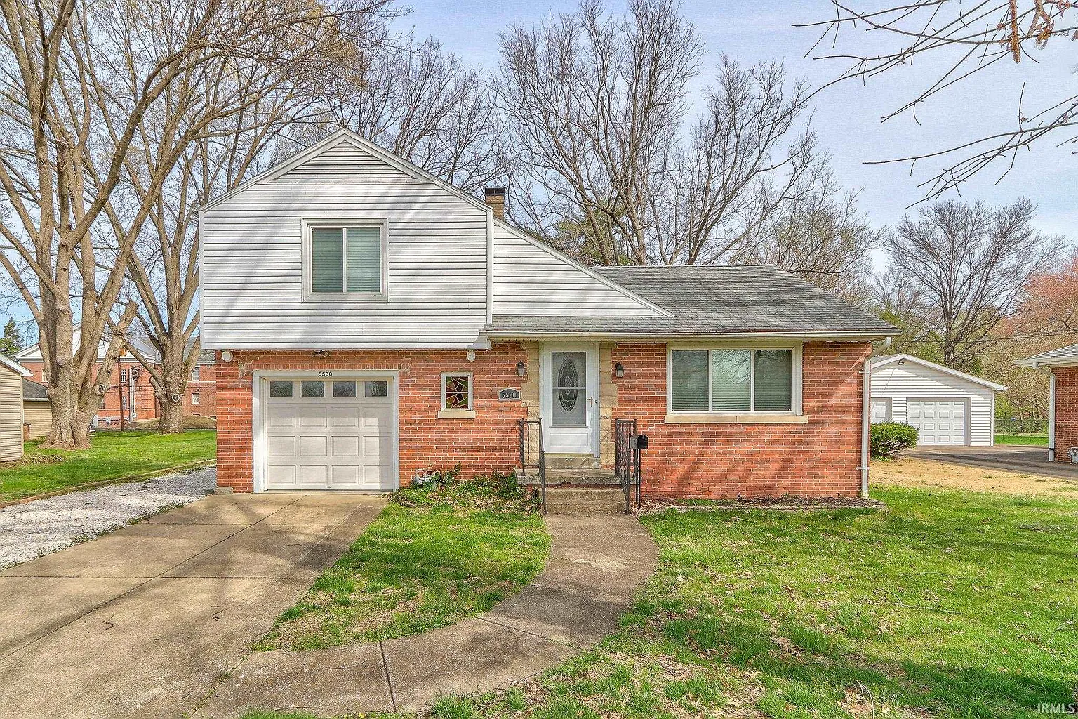 5500 Jefferson Ave photo 1