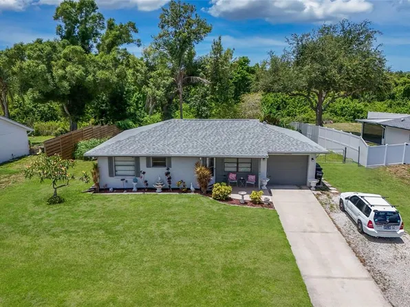 5202 Foxcroft Ct, Sarasota, FL 34232