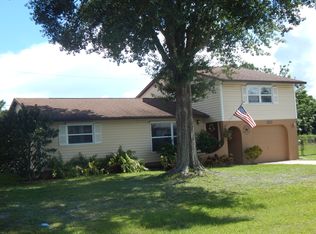 21335 Dearborn Ave, Pt Charlotte, FL 33954
