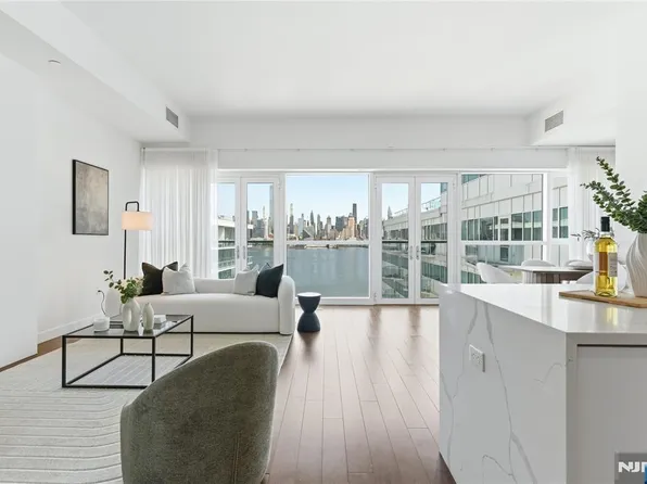 800 Ave At Port Imperial Blvd APT 1010, Weehawken, NJ 07086