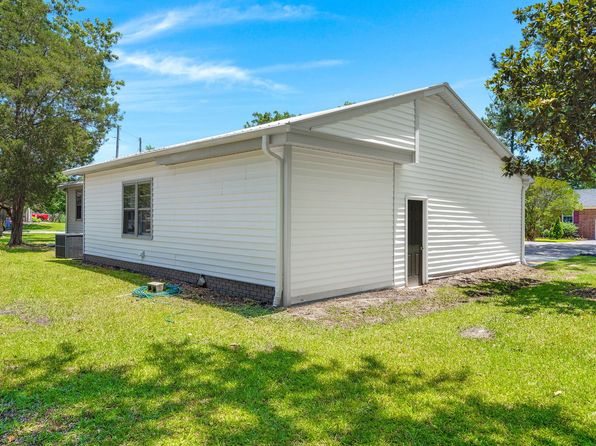 110 Warren St, Moncks Corner, SC 29461