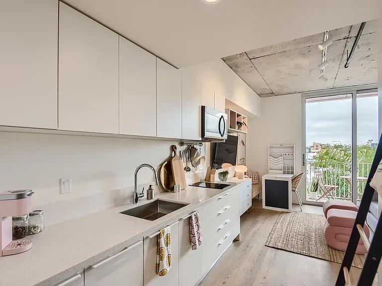 Sasan Lofts — Photo 34