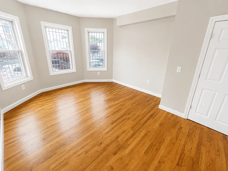 461 14th Ave #1 — Photo 5