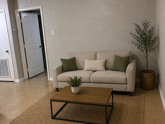 2nd image of 1102 Ann St APT 6
