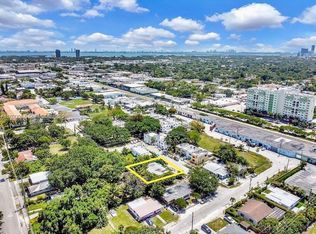 261 NW 73rd Ter, Miami, FL 33150