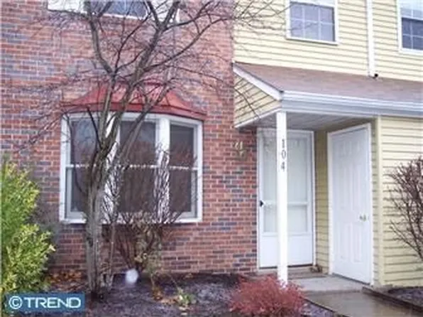 104 Brookwood Dr, Ambler, PA 19002