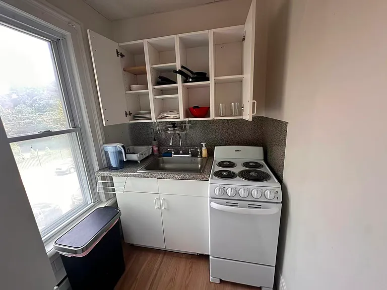 18 Eld St #2B — Photo 5