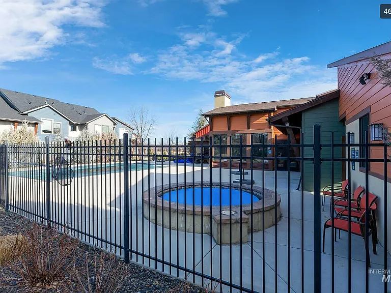 1432 E Lone Shore Dr — Photo 3