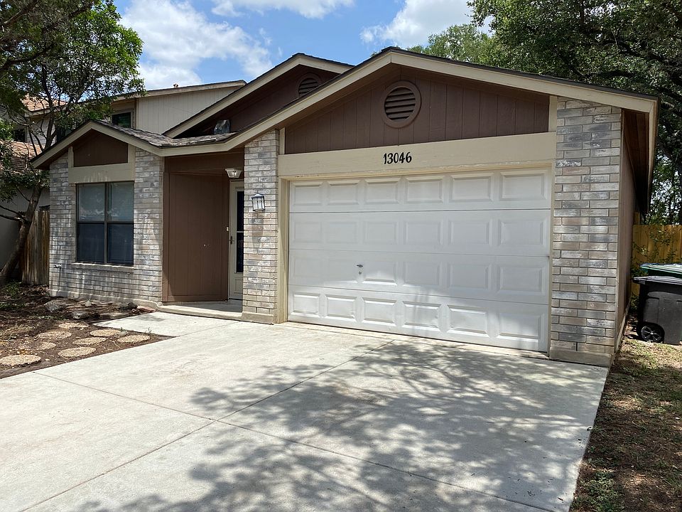 1st image of 13046 Maple Park Dr
