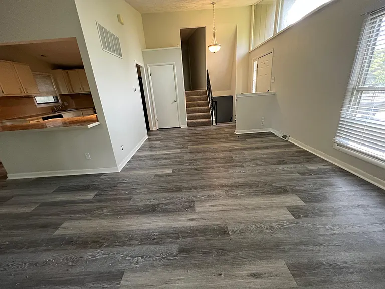 6533 Outer Lincoln Ave — Photo 7