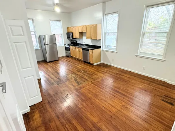 2743 Pestalozzi St #2E, Saint Louis, MO 63118