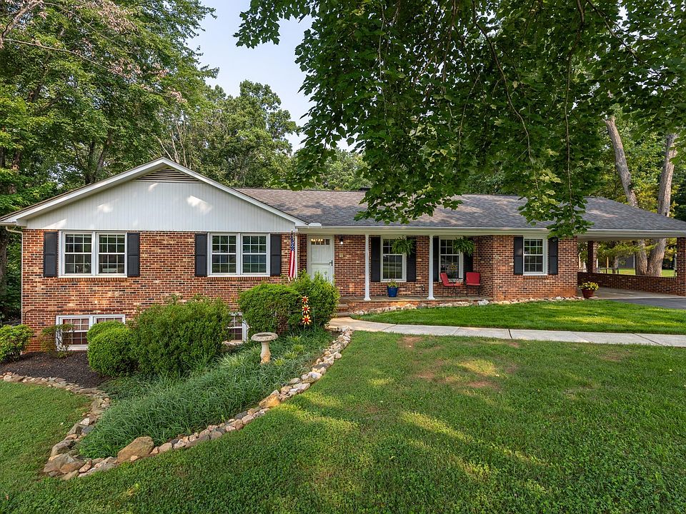 1st image of 386 Fairlane Dr