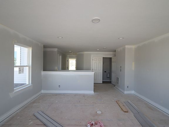 3rd image of 10641 Mangrove Dr