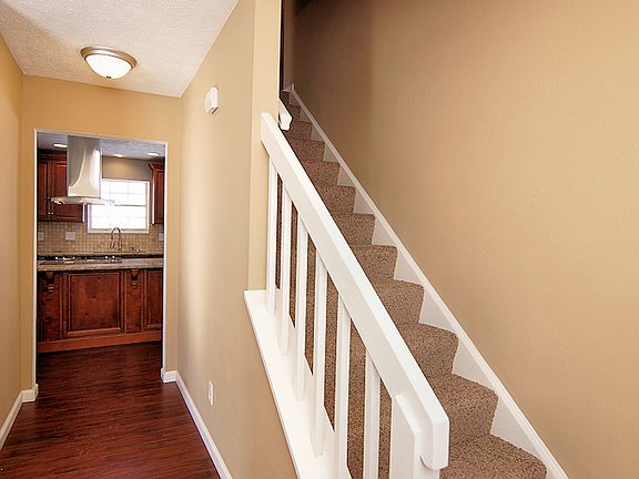 4th image of 8236 Verdant Dr