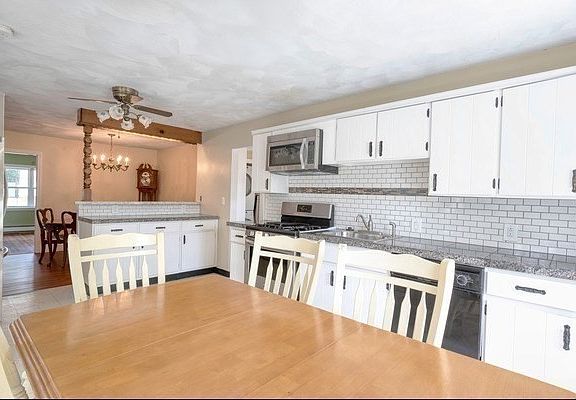 5th image of 23 Marine St