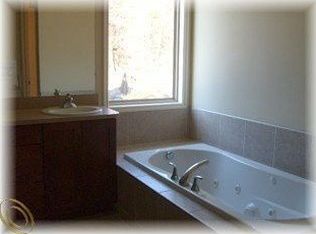 1730 Fenwick Dr, Commerce Township, MI 48382