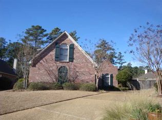 704 Chateau Ct, Ridgeland, MS 39157