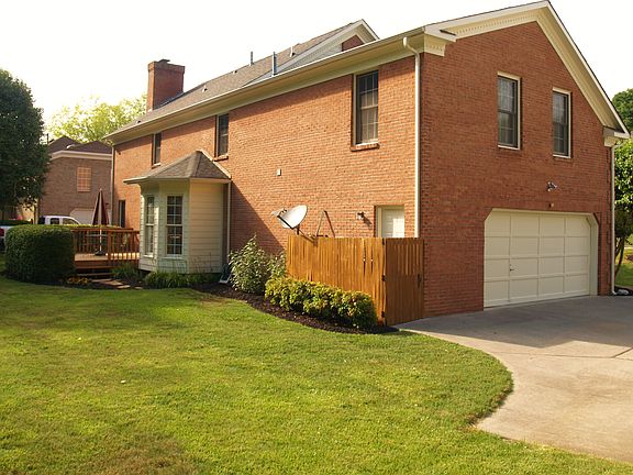 4th image of 1613 Dunwoody Blvd