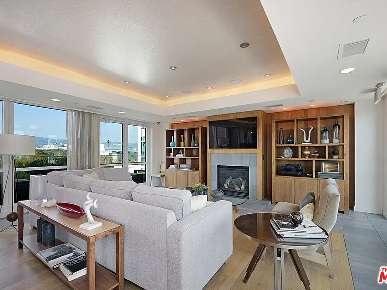 1705 Ocean Ave #107 — Photo 37