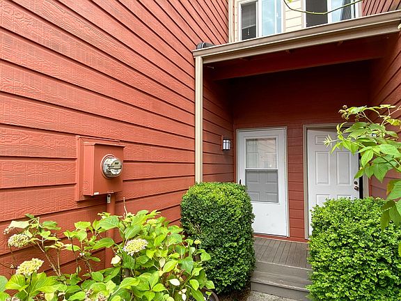 2nd image of 237 Shepard Way NW #501