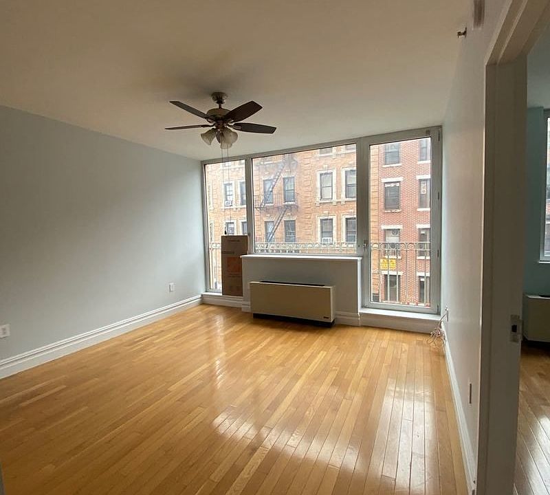1st image of 158 Hester St APT 3C