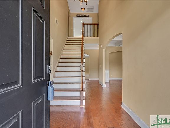 5th image of 134 Saddleclub Way