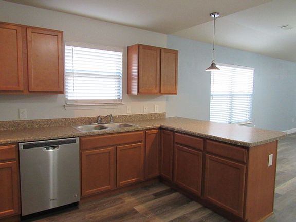 2nd image of 5856 Bilek Dr