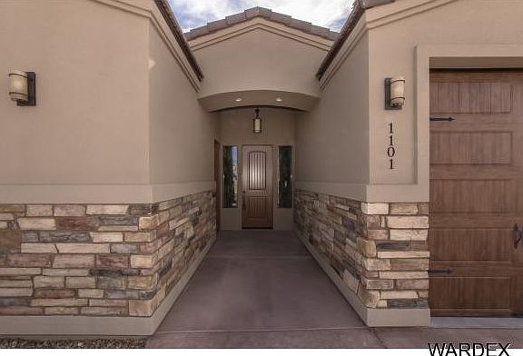 3rd image of 1101 Bella Luna Dr