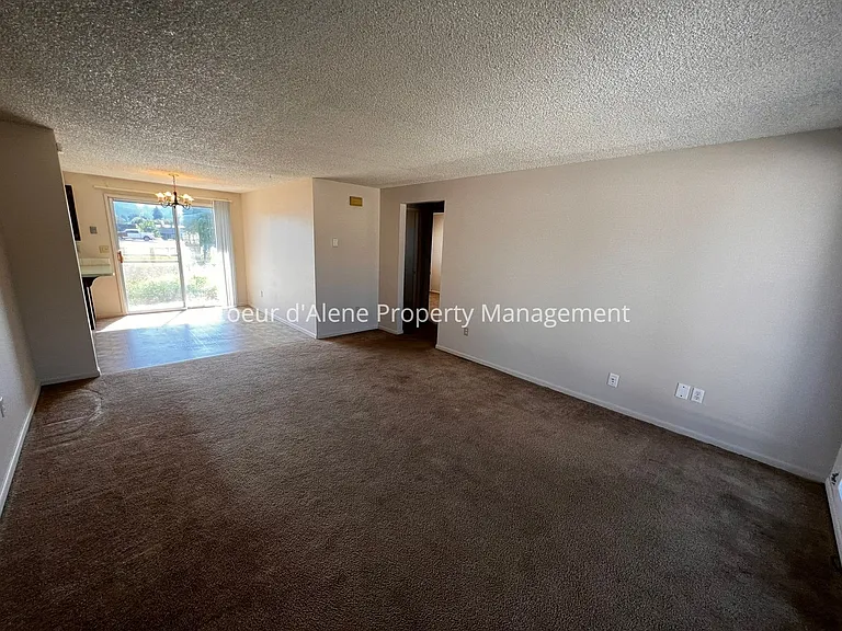 500-10 W Golden Sun Ct — Photo 2