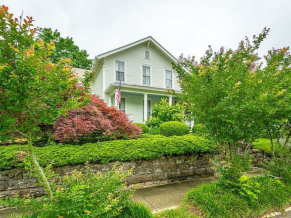 3rd image of 4307 Saint Elmo Ave