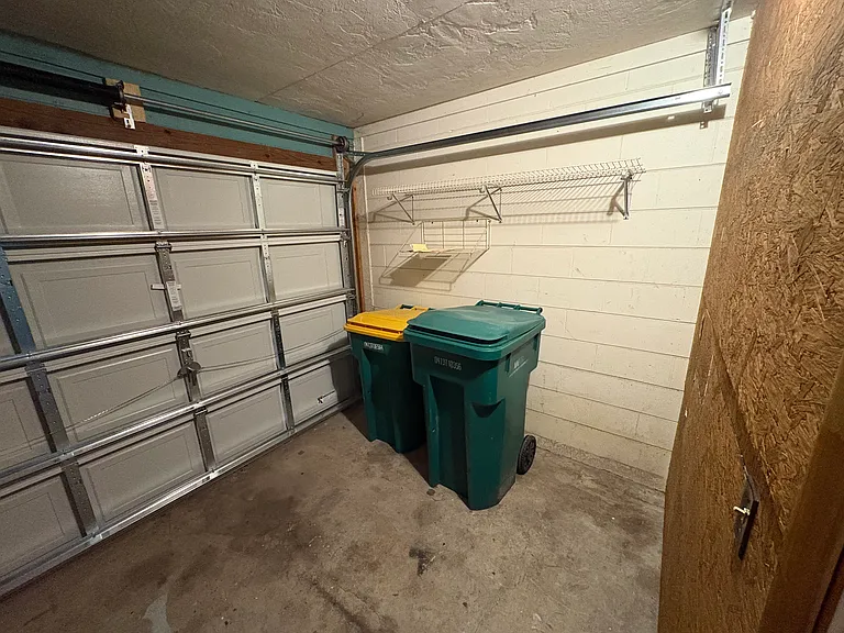 927 Russell Ave — Photo 22