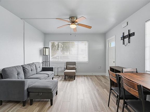 5th image of 17880 Gulf Blvd #2