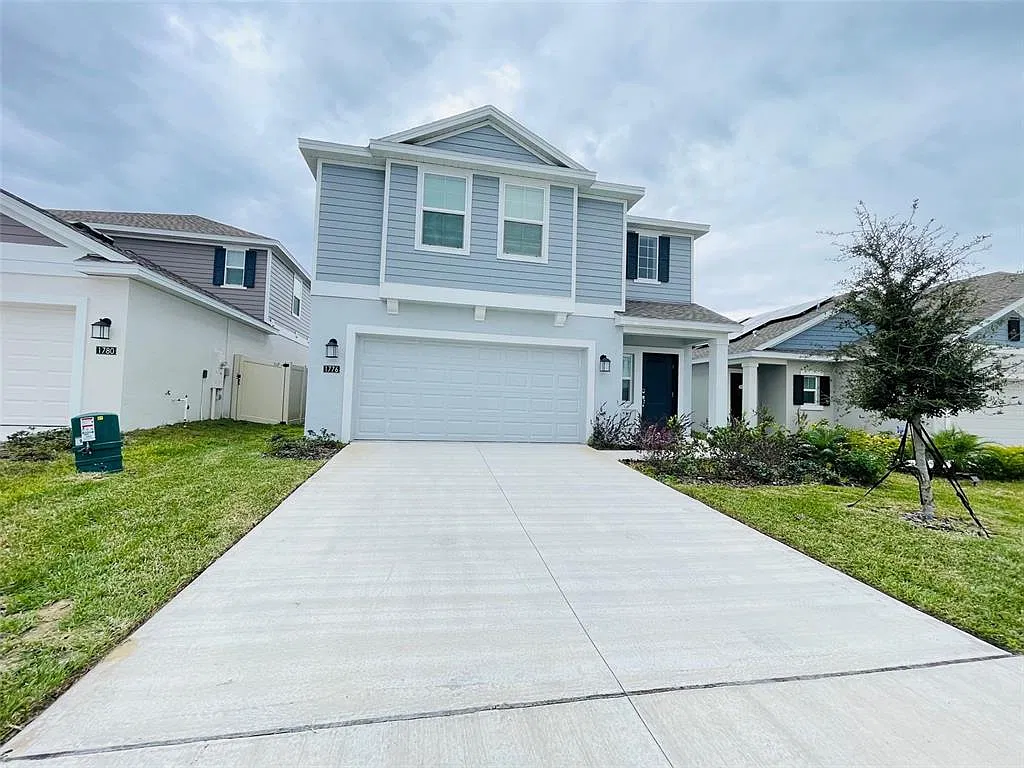 4 bed, 2.5 bath, 1932 sqft, $2,250 — Photo 2