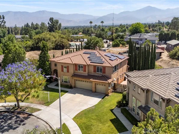 505 Acacia Ct, Redlands, CA 92373