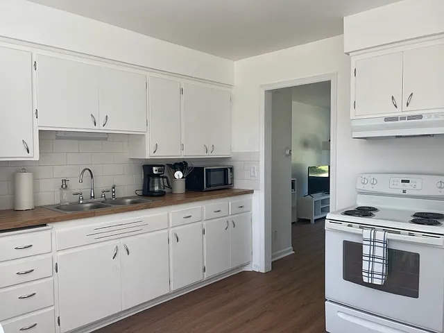4814 Camden Rd #2 — Photo 6