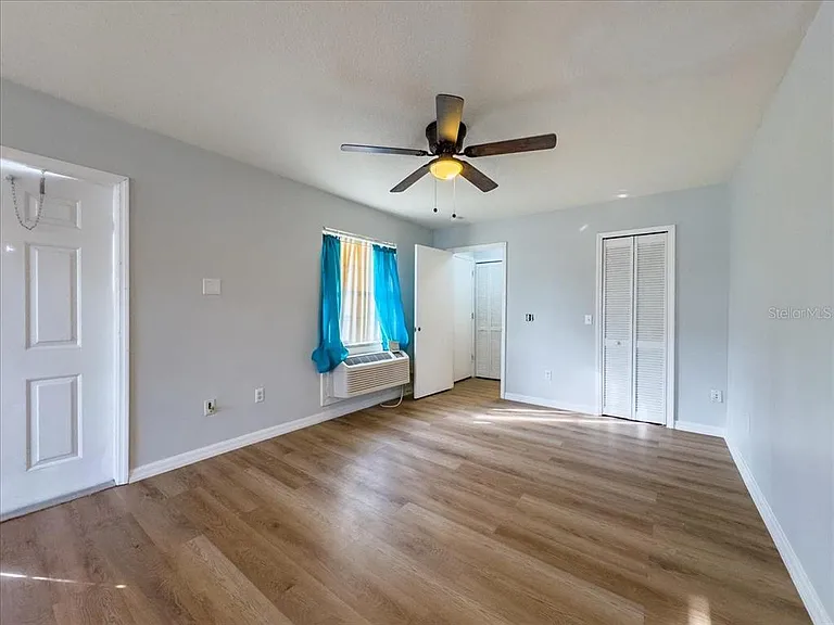 102 Mango Dr #FRONT — Photo 7